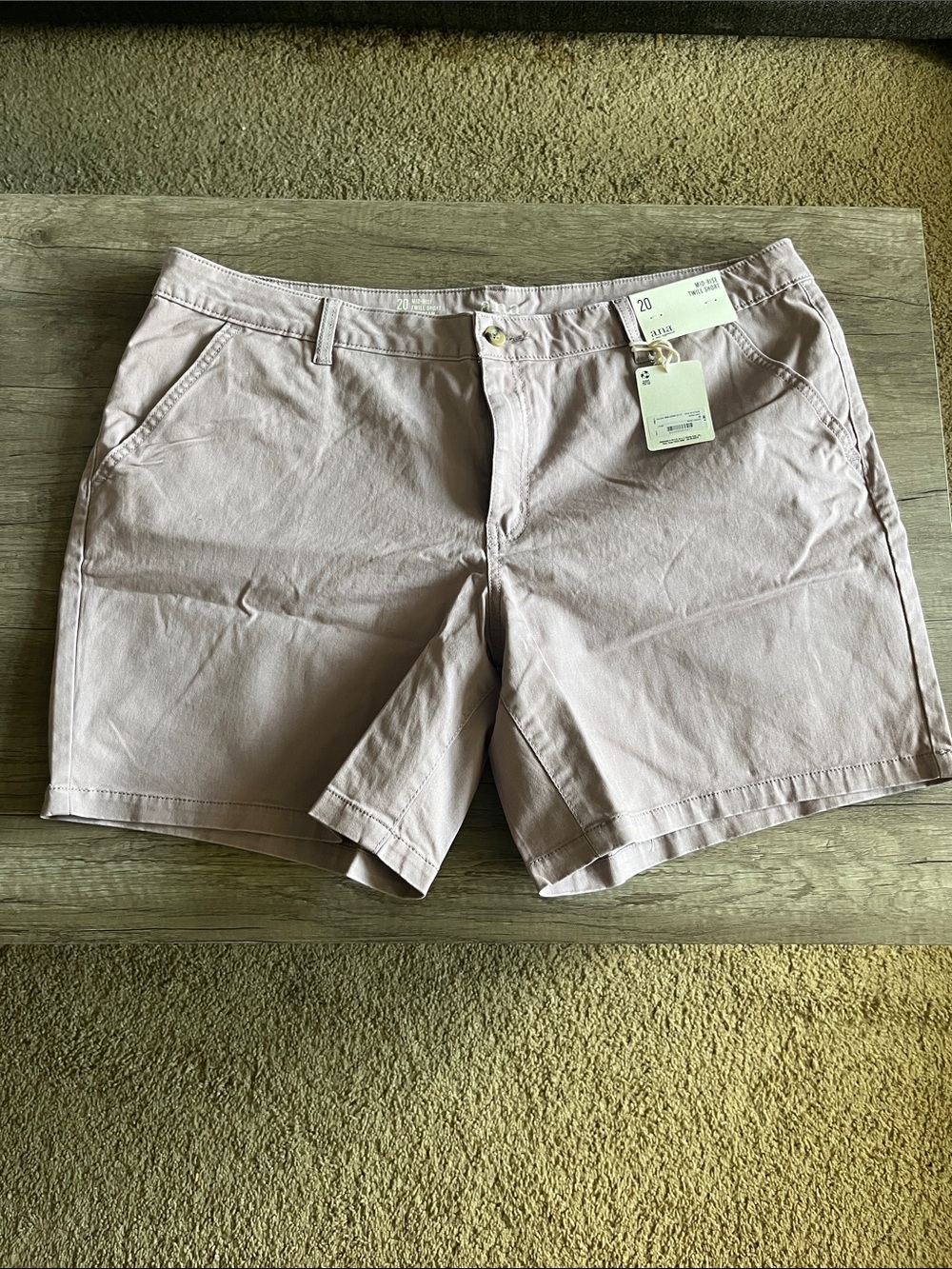 a.n.a Women's Blush Pink Flat-Front Chino Shorts